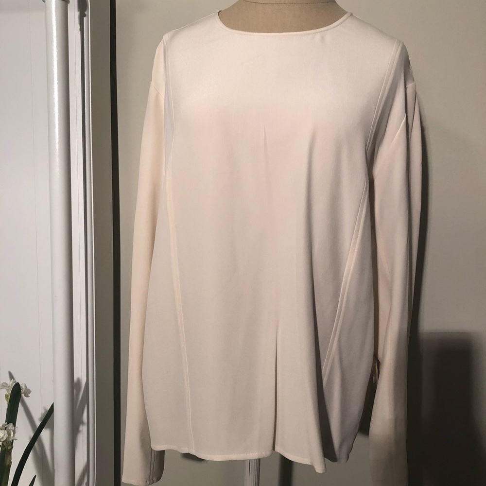 Neiman Marcus Winter White Washable Silk Blouse
